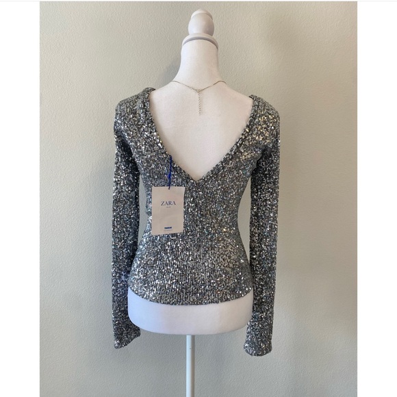 NWT Zara Sparkly Sequin Long Sleeve Top. Size Medium. - Picture 2 of 5
